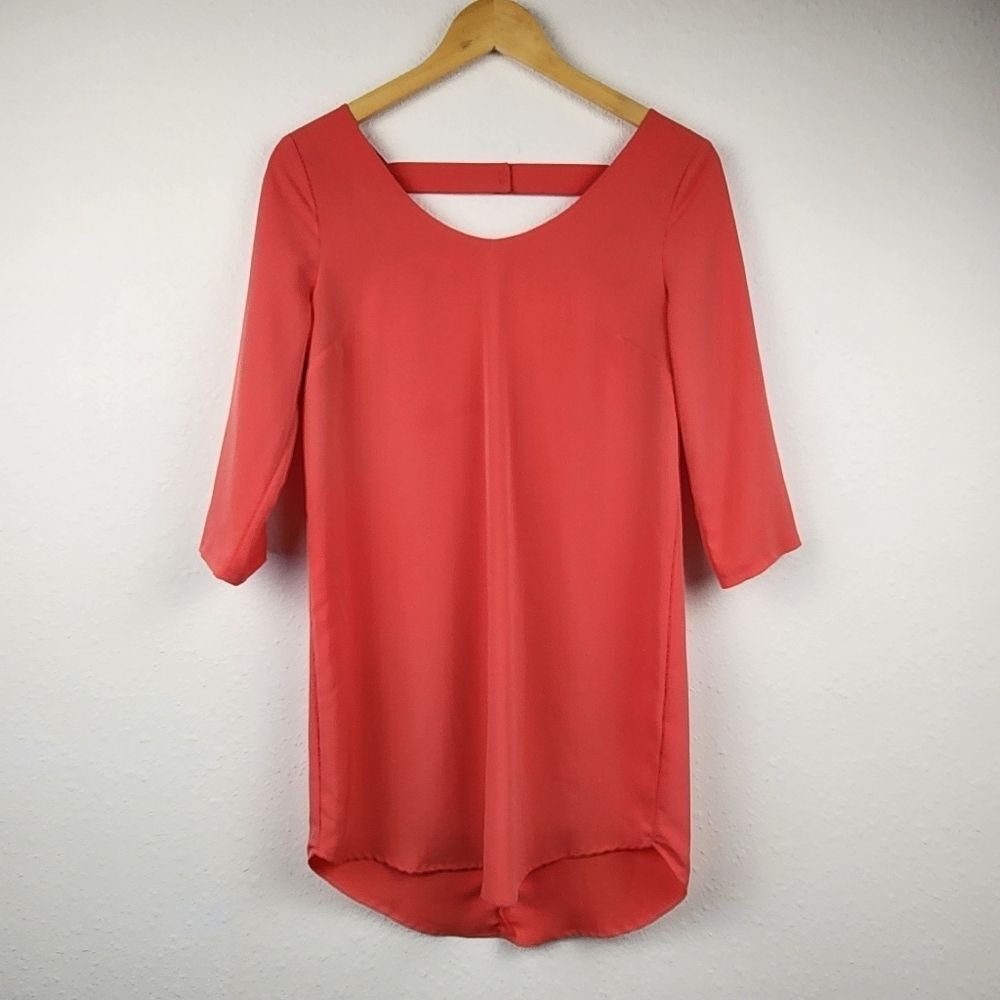GB Gianni Bini Tunic-Style Blouse Coral Dress with Back Cutout Detail Size Small